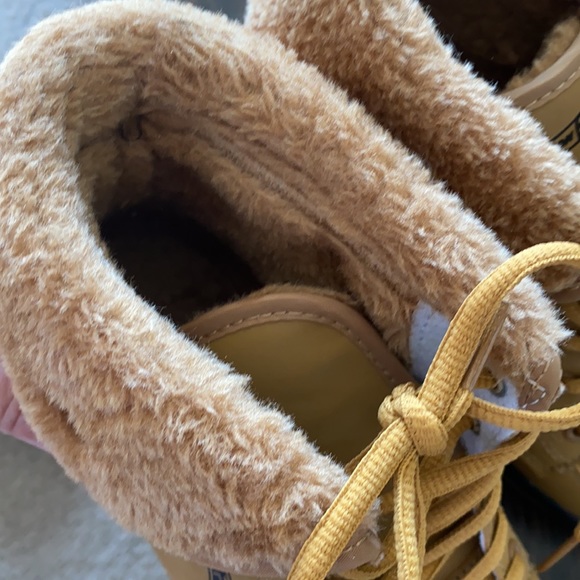 Woman winter shoes - Picture 4 of 7